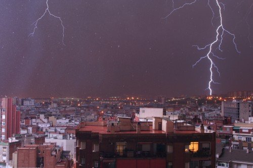 Óptica Atmosférica – Fotografía de Rayos (06/2012) Óptica Atmosférica – Fotografía de Rayos (06/2012)